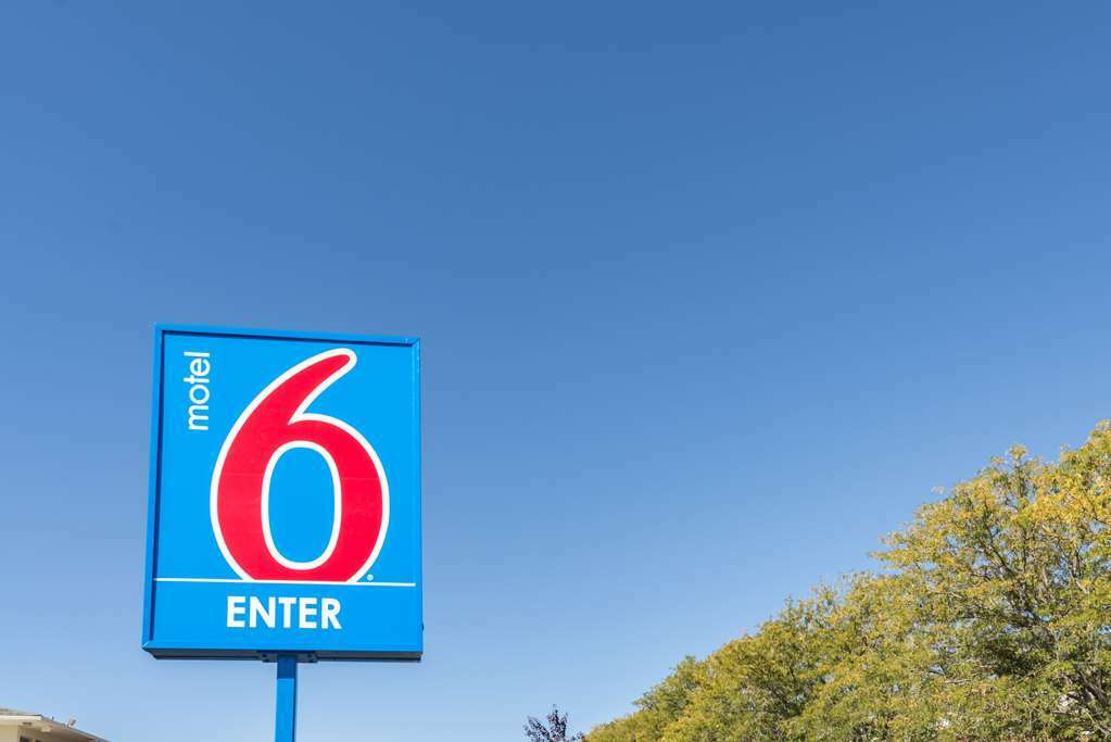 Motel 6-Reno, Nv - West Екстериор снимка